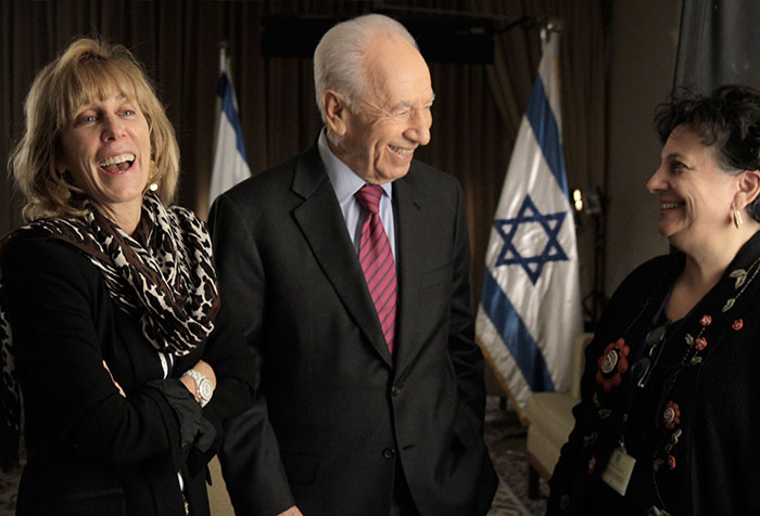 President Shimon Peres, Nancy Spielberg and Roberta Grossman